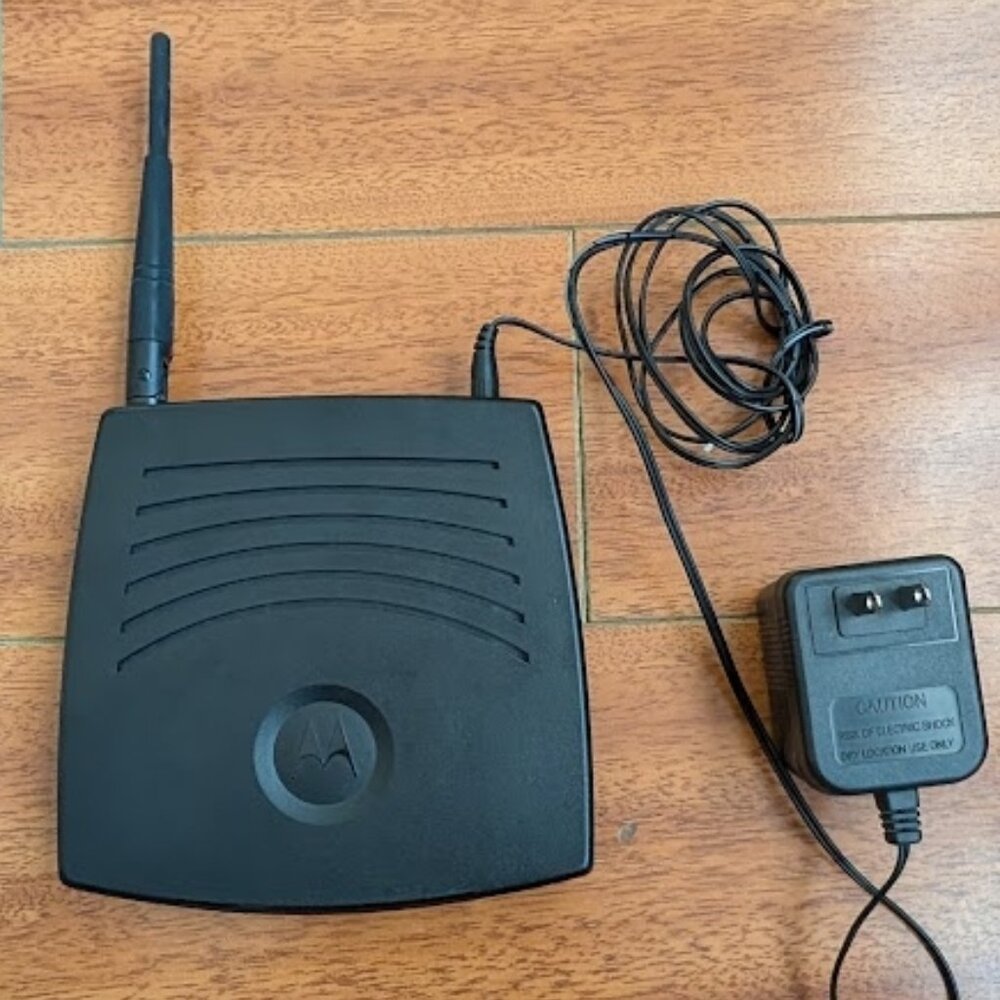 Motorola WR850G Wireless Router – Includes AC Adapter